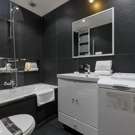 The Queen Luxury - Serena Luxembourg By