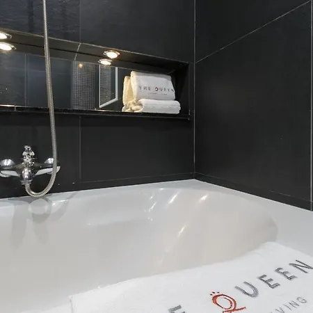 The Queen Luxury - Serena Apartment *