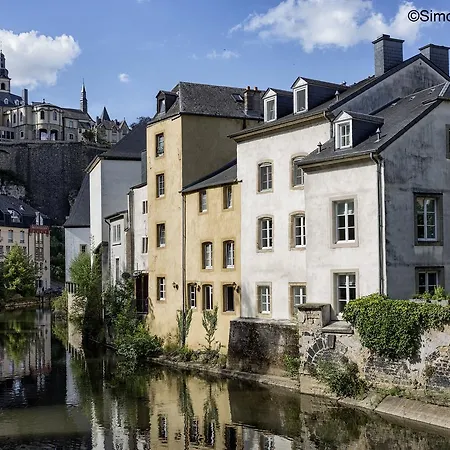 The Queen Luxury - Serena