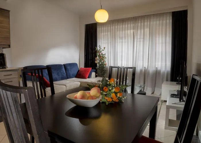 The Queen Luxury - Serena *