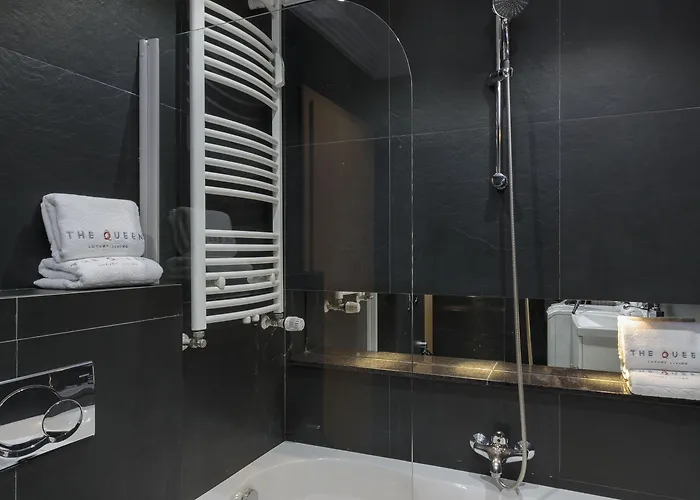 The Queen Luxury - Serena Apartment