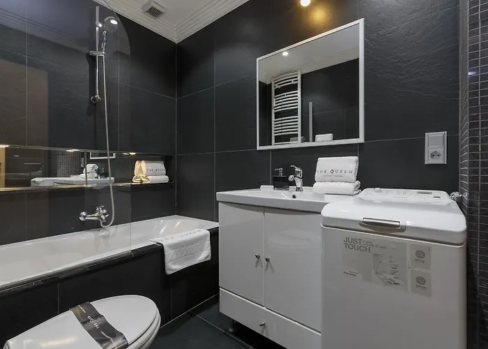 The Queen Luxury - Serena Luxembourg