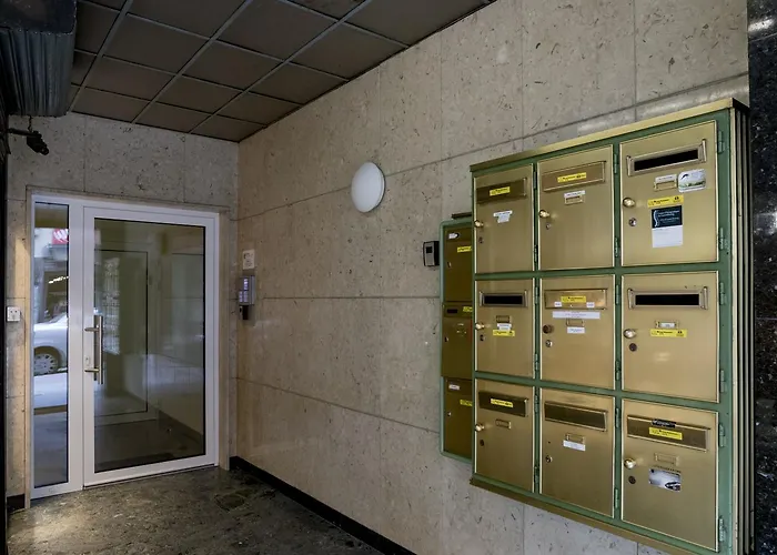 The Queen Luxury - Serena * Luxembourg