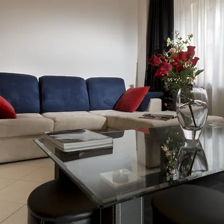 The Queen Luxury - Serena Apartment *